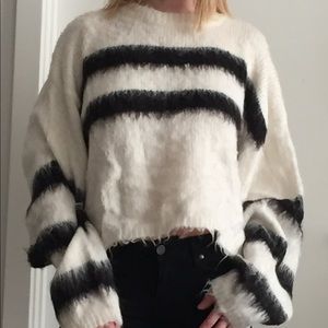 Short sweater